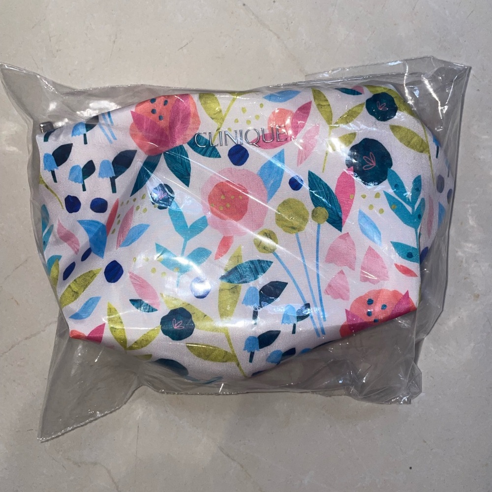 NWT Clinique Spring Floral Cosmetic Makeup Bag